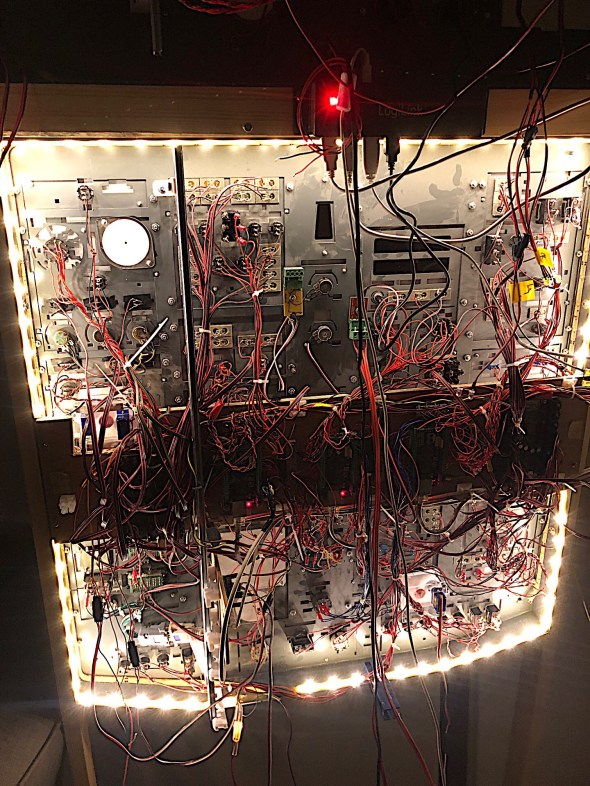 Backlightning mounted on the sides