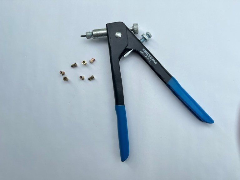 Not Rivets Rivets – not nuts | Build a Boeing