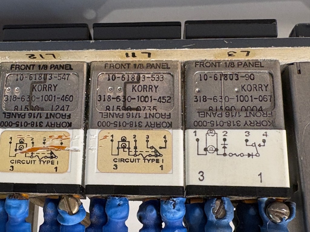 Regular Korry pinout. 